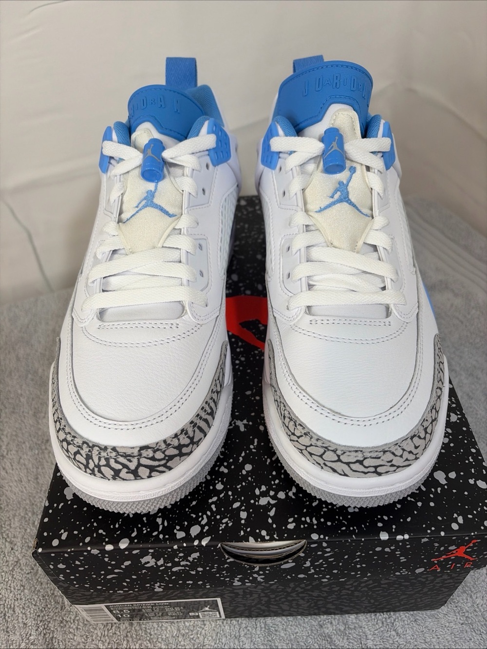 Jordan Spizike Low White/University blue. FQ1759-141 BNIB!! Stk#BS0005